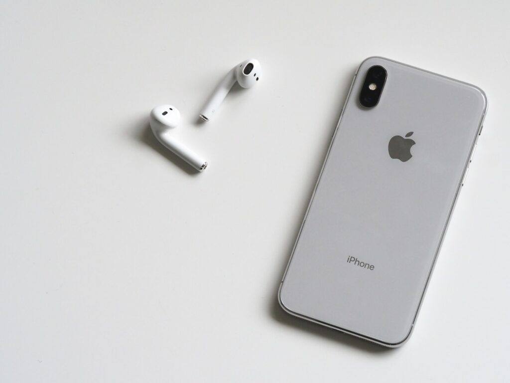 Iphone X argento con Airpods